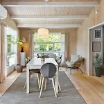 بيت للعطل 3 Bedroom Awesome In Vaeggerlose *